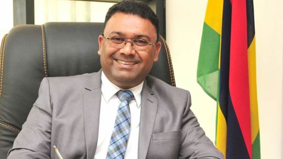 Le ministre Yogida Sawmynaden encouragé à s’exprimer