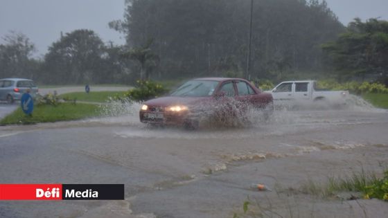 Météo : un avertissement de fortes pluies en vigueur à Maurice