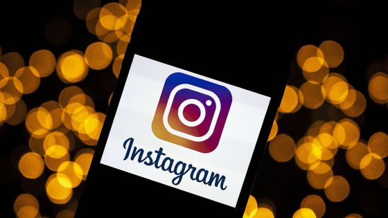 Je selfie donc je suis: la déferlante Instagram fête ses 10 ans