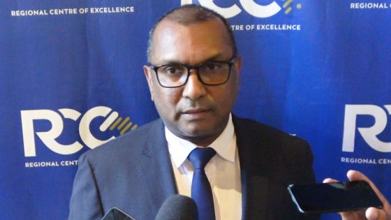 Pouvoir d’achat : Padayachy prévoit une amélioration d’ici janvier 2023