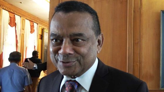 Covid-19 : « Nou tou bizin marye pike parski nou enn pei an danze», dit Collendavelloo