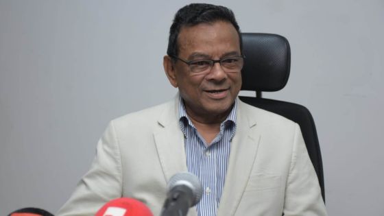 Affaire St-Louis : Ivan Collendavelloo révoqué, suivez en direct sa conférence de presse