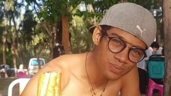 Le suspect : «Monn vinn pou eklat lanbasad de franss ar dynamit» 