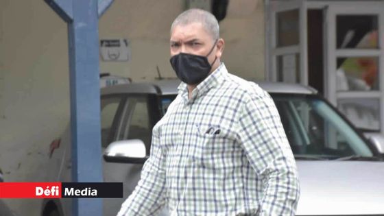 Diffamation : l’ASP Jagai réclame Rs 50 M à Me Teeluckdharry et à sa belle-famille 