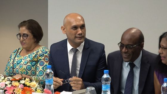 Dengue et chikungunya: vigilance accrue à l’aéroport de Plaisance, annonce le Dr Kailash Jagutpal