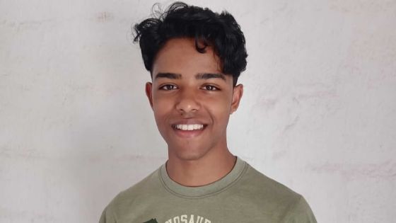 Jémuel Nathan Belloguet, de l’Extended Programme, passe en Grade 10 