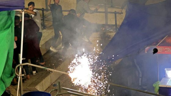 Plus de 90 blessés dans de nouveaux heurts à Jérusalem