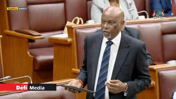 Hausse salariale des conseillers : une décision indécente, selon Lesjongard  