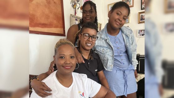 Joanne Dimba et ses amies engagées contre l’extrême pauvreté