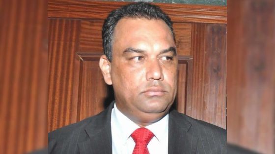 Cour suprême : Johnson Roussety demande d’annuler la pétition électorale logée contre lui