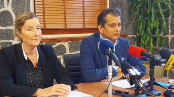 Covid-19/frontières : en direct du PMO, suivez en direct la conférence de presse du Dr Joomaye et du Dr Gaud