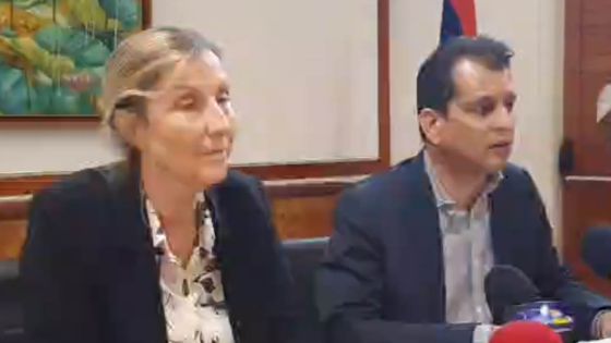 Covid-19/frontières : suivez en direct la conférence de presse du Dr Joomaye et du Dr Gaud