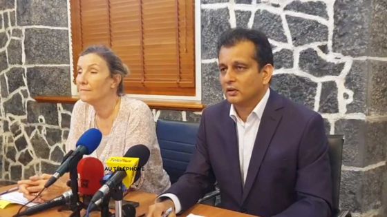 Covid-19/frontières : suivez en direct la conférence de presse du Dr Joomaye et du Dr Gaud