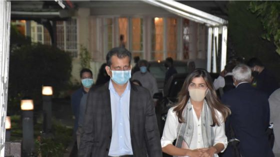 Décès de SAJ : les hommages se poursuivent dans la soirée 