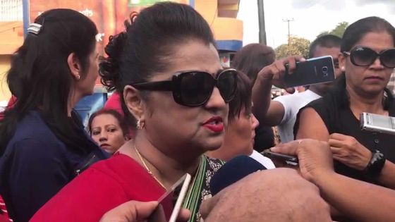 Kalyanee Juggoo sur la situation à La Butte : «Ils auraient dû être relogés avant que leurs maisons ne soient démolies» 