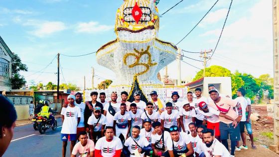 Navin Unoop : «Il faut réglementer la taille des kanwars»