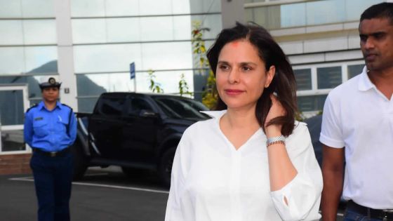 Saisie de valises contenant Rs 114 M : Kobita Jugnauth confrontée aux bijoux saisis chez Josian Deelawon