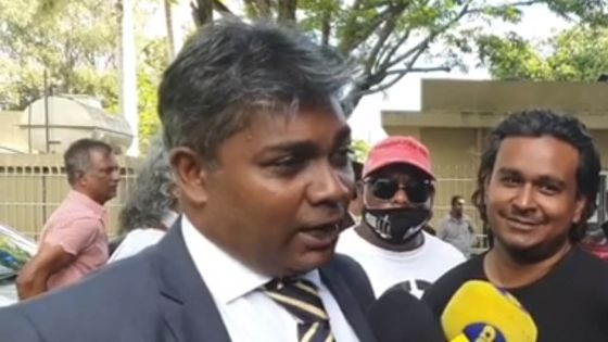 Koomadha Sawmynaden à son frère Yogida : «Fer to devwar kouma enn zanfan, al get to mama kan to gayn letan»