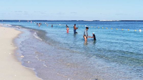 Les plages de nouveau accessibles : des Mauriciens racontent leur première sortie