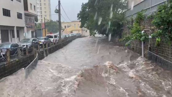 Fortes averses : Ruisseau du pouce submergé