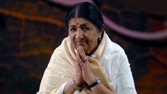 Décès de Lata Mangeshkar : des artistes locaux lui rendent hommage
