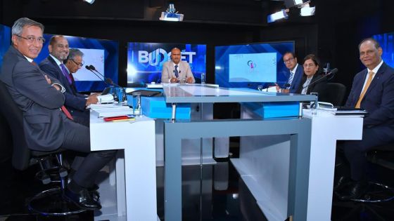 Gouvernement et opposition s’affrontent sur les mesures économiques