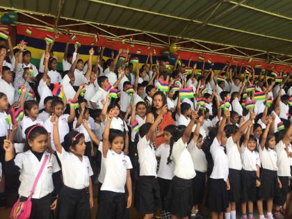 Message du PM aux écoliers : «Il est essentiel de mettre notre intérêt commun avant nos intérêts  personnels…»