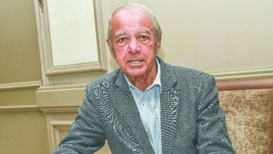 Lindsay Rivière, observateur politique : «Si l’on veut réussir, il faut ‘trase’, ‘bend the rules’»