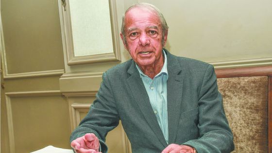 Lindsay Rivière : « Le Premier ministre demeure le seul maître du jeu »