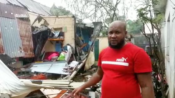 Sa modeste demeure cède complétement sous les rafales de Batsirai