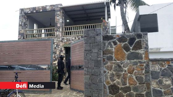 Maisons de luxe perquisitionnées à Grand-Gaube : les explications des propriétaires n’ont pas convaincu les enquêteurs