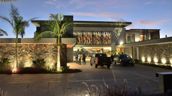 Enquête sur la luxueuse demeure de Sherry Singh