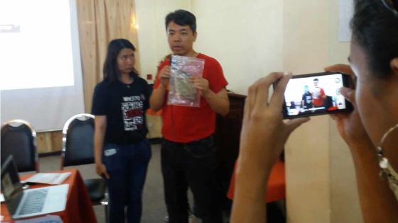 Vol MH 370 : des proches des victimes demandent aux Mauriciens de les aider