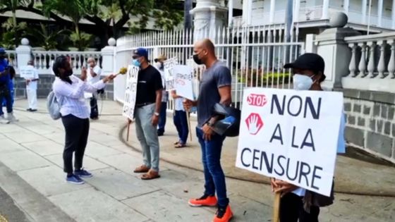Manifestation de l'Affirmative Action devant l'Hôtel du Gouvernement