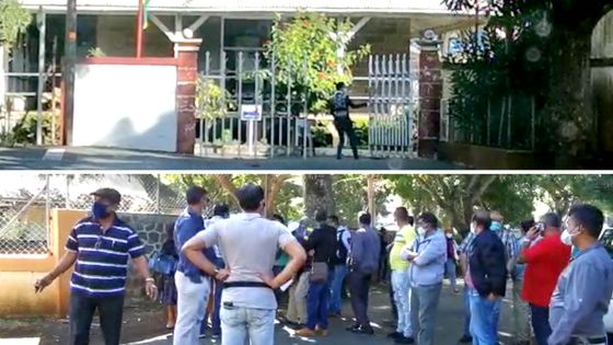 Manifestation pacifique de l’UPSEE devant la PSEA