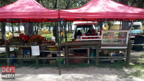 Troisième phase de déconfinement : des marchands autorisés à opérer aux abords des plages