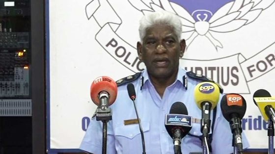 Couvre-feu : suivez en direct la conférence de presse du CP