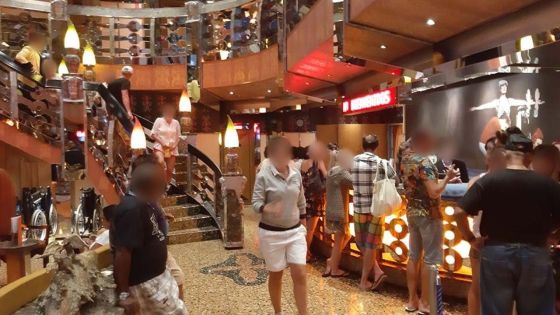 Costa Mediterranea : « Nous sommes comme des prisonniers sur l’eau », confie un Mauricien 