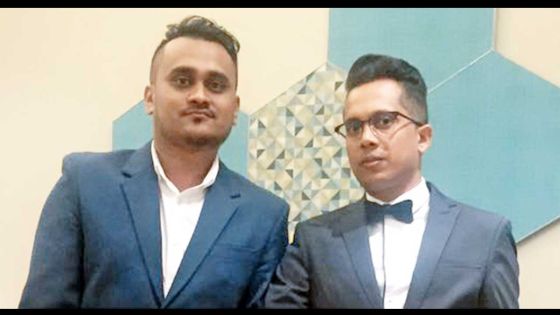 Media Trust Awards Night: Abhi Ramsahaye and Yaasin Pohrun of the Défi Media Group awarded