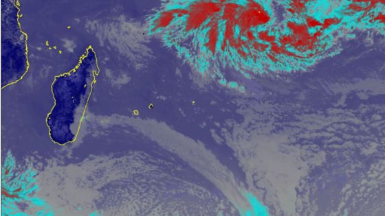 Météo : la dépression tropicale à l’est de Diego Garcia pourrait se renforcer