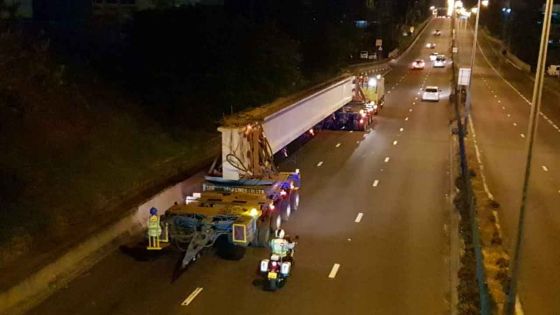 Metro Express : d'impressionnantes structures en béton acheminées à Camp-Chapelon 