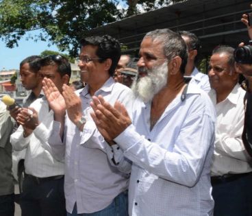 Navin Ramgoolam quitte les locaux de l’IT Unit sous les applaudissements