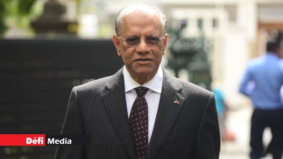 Demande d’ordre de richesse inexpliquée : la FCC s’intéresse à un Range Rover Autobiography de Navin Ramgoolam