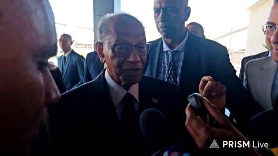 Différend entre Arianne Navarre-Marie et Anishta Babooram : « J’ai beaucoup de priorités… Je dois voir mes priorités » lance Ramgoolam à une question de la presse