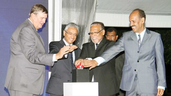 PM calls for stronger collaboration between the Private and Public sector