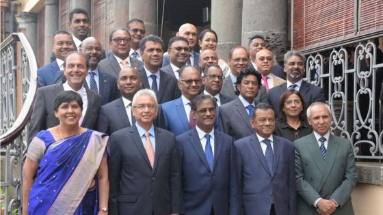 Les membres du nouveau gouvernement ont prêté serment ce mardi, les PPS aussi nommés