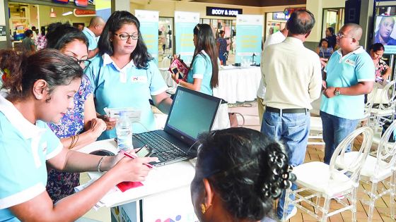 Campagne de sensibilisation : l’équipe PMO-CSU «debark» à Saint-Pierre