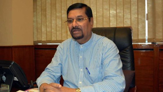 Showkutally Soodhun navigating through hot waters