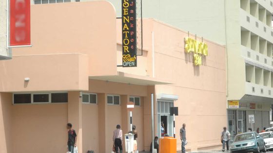 Descente policière chez - Senator de Port-Louis : les policiers repartent avec plus de Rs 10 millions