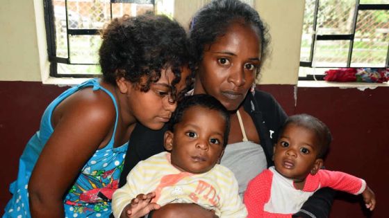 Cité La Cure : un couple et ses jumeaux de sept mois secourus de leur maison inondée